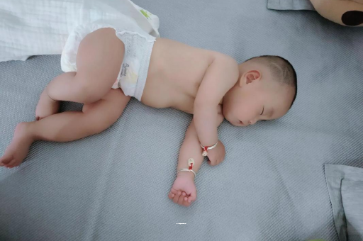 北流怀孕多久会显肚子